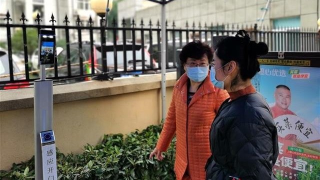 人臉識(shí)別門禁測溫系統(tǒng)